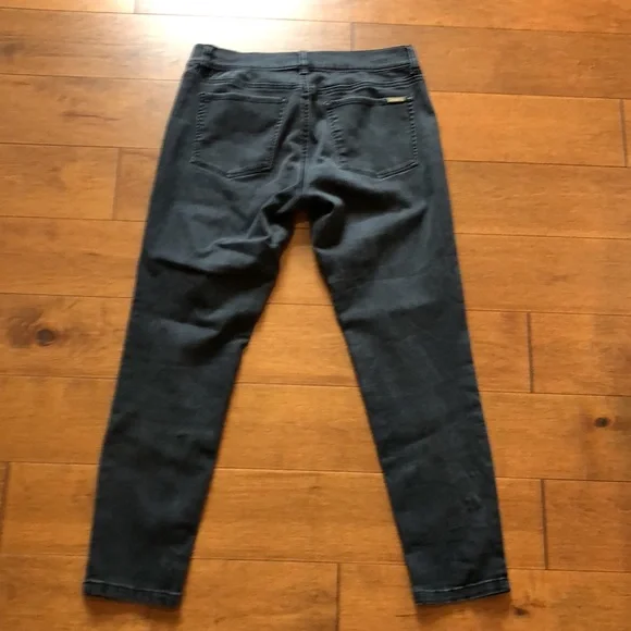 Black Denim Jeans White House Black Market waist 30-32 Short Length - Picture 5 of 15